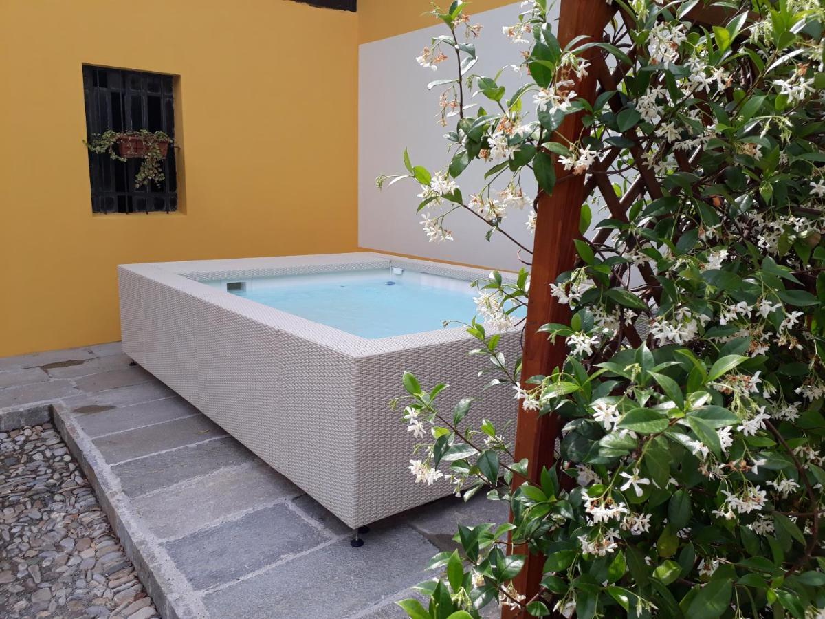 B&B La Corte Suites Salice Terme Εξωτερικό φωτογραφία