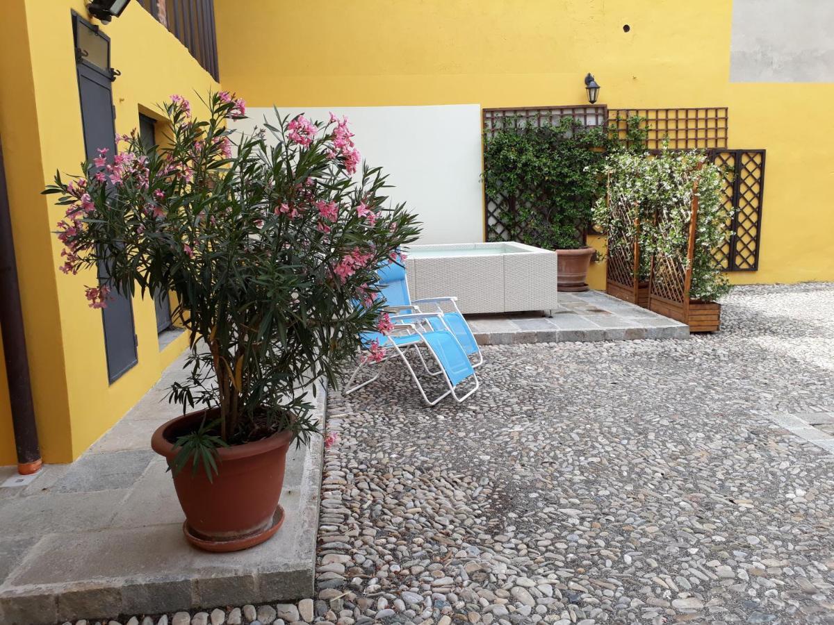 B&B La Corte Suites Salice Terme Εξωτερικό φωτογραφία