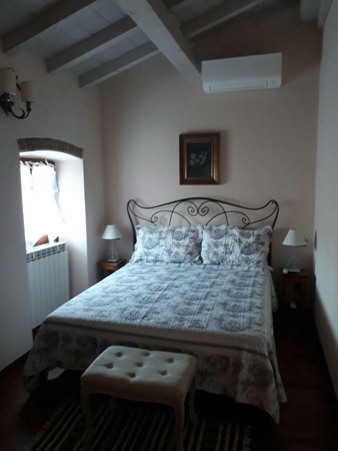 B&B La Corte Suites Salice Terme Εξωτερικό φωτογραφία