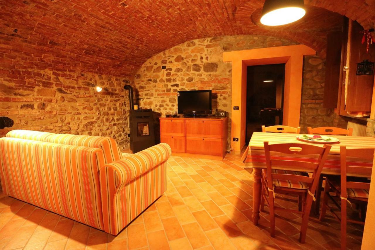 B&B La Corte Suites Salice Terme Εξωτερικό φωτογραφία