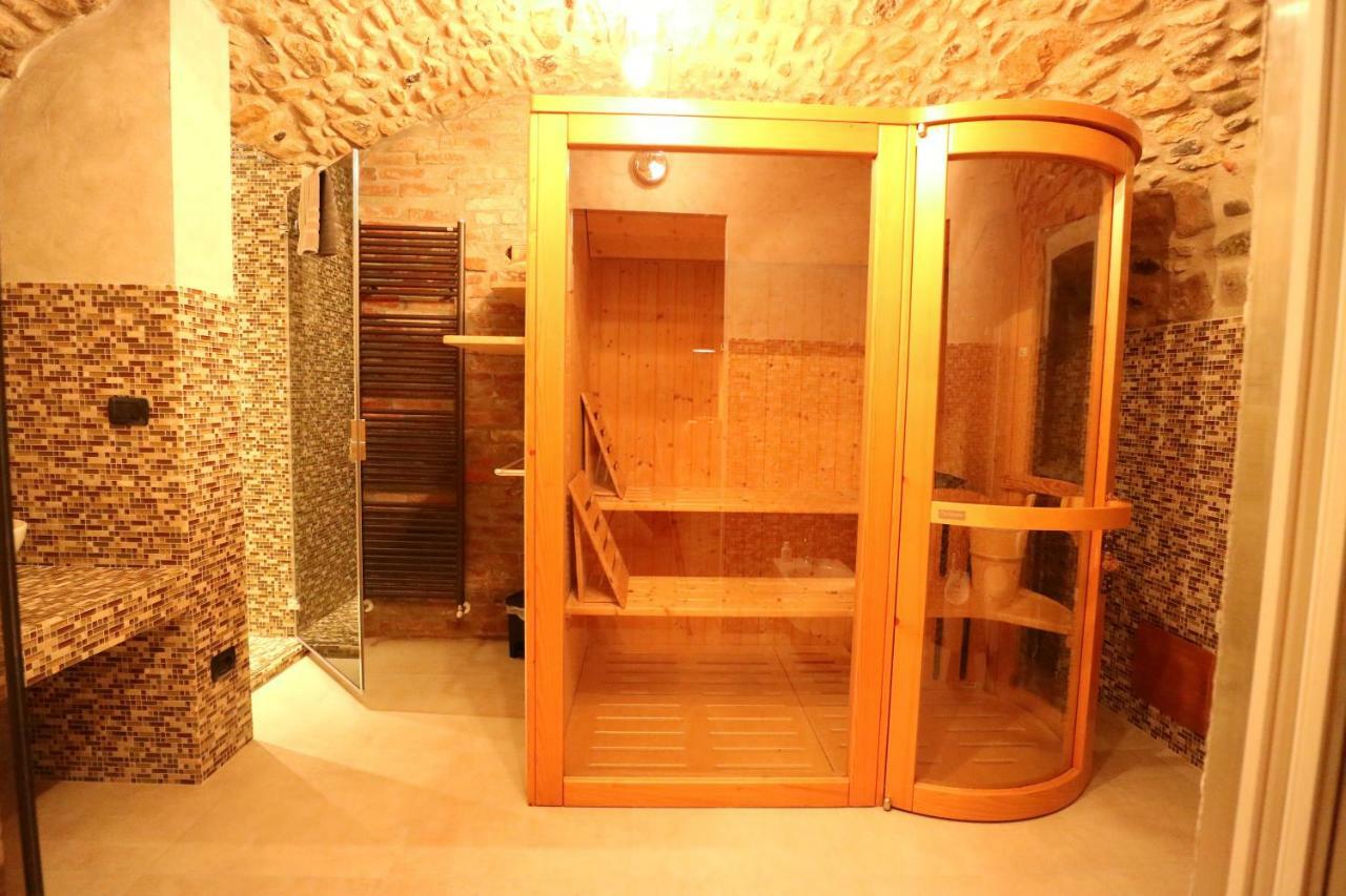B&B La Corte Suites Salice Terme Εξωτερικό φωτογραφία